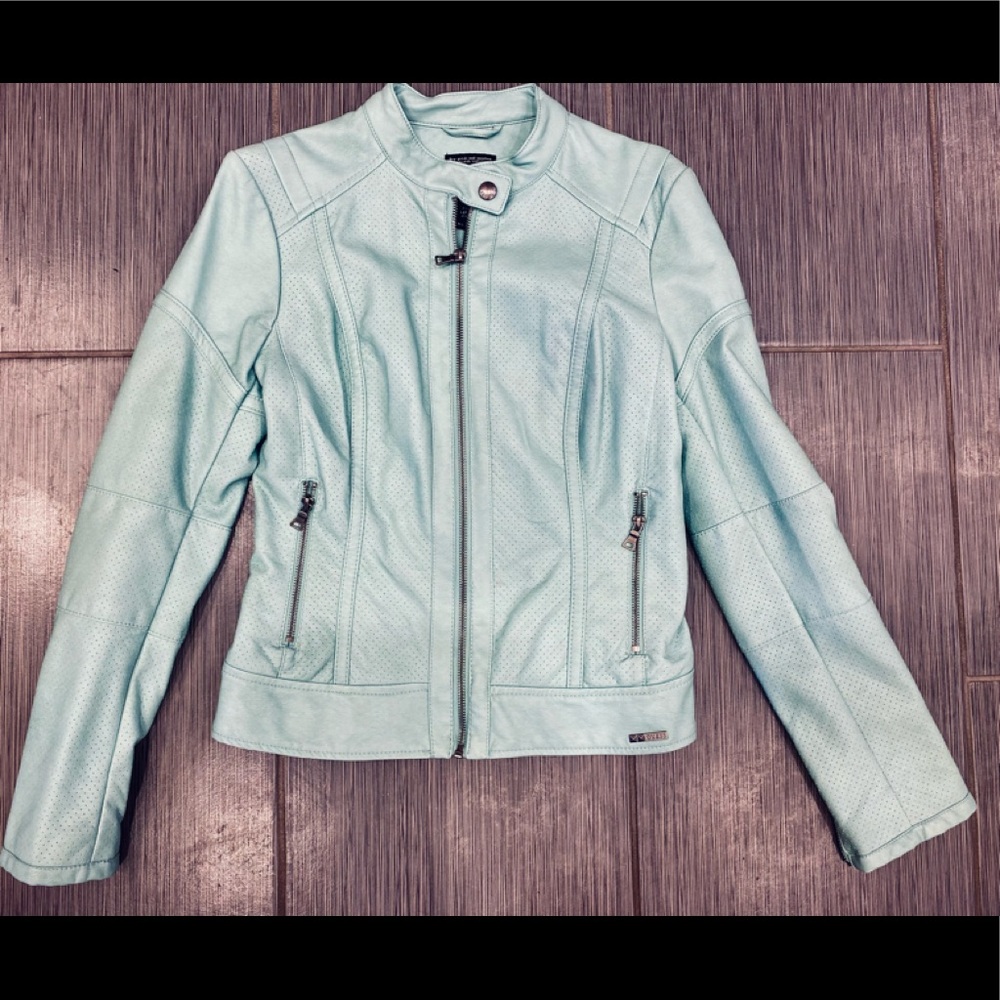 Guess Women’s Jacket. NWOT.